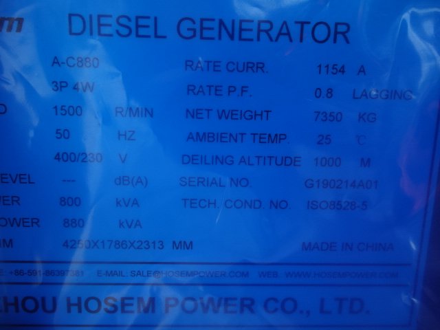 Typeplaatje voor 800kVA dieselgenerator